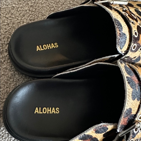 Alohas women’s size 40 (9-9.5) mules EUC - Picture 2 of 5